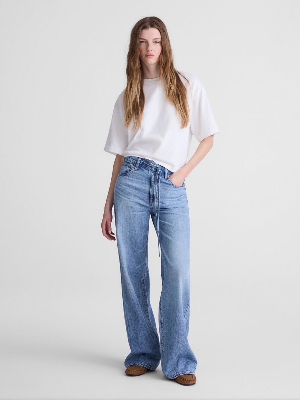 Madewell Ultimate Wide-Leg Jean in Airy Denim (Petite)